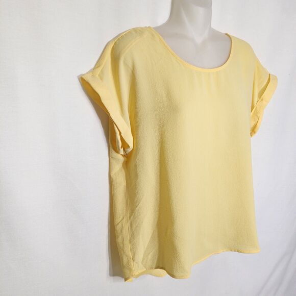 Hippie Rose Women Top Large Yellow Short Sleeve Roll Tab Stretch Hi Low Textured - Picture 4 of 10